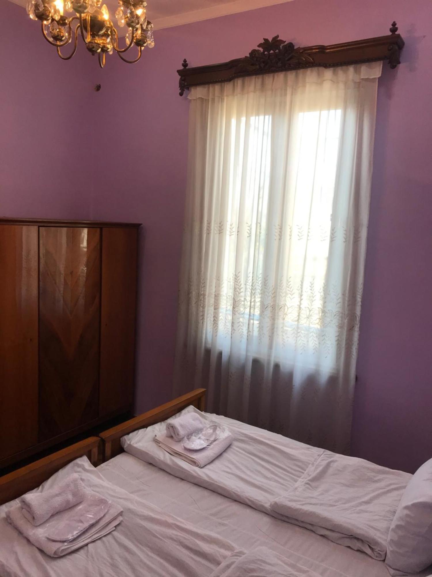 Wooden Museum Hotel Kʼutʼaisi Quarto foto